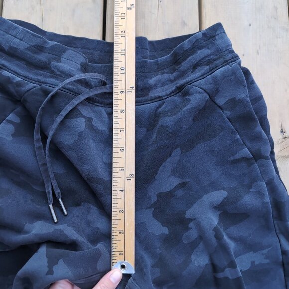 Lululemon Camo City Sweat Joggers Black Gray Cotton Blend –  Size 6 - Picture 7 of 9